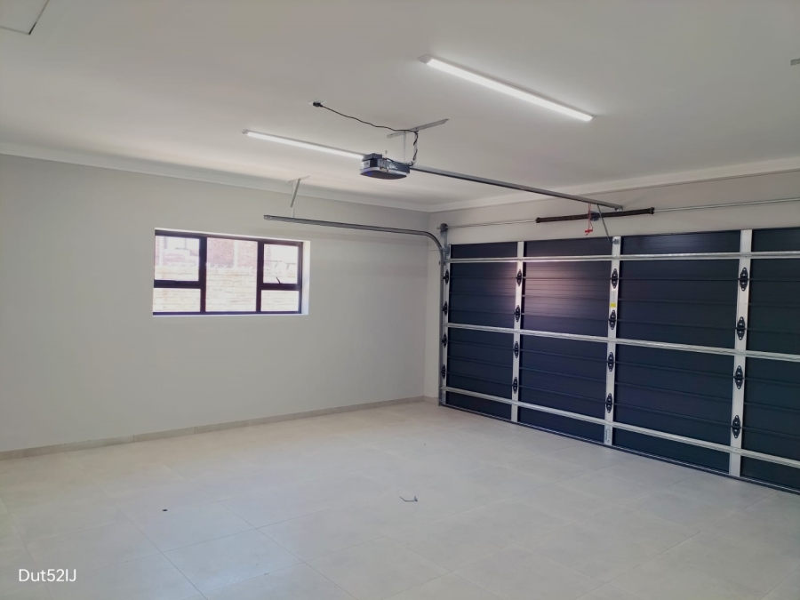 3 Bedroom Property for Sale in Fraaiuitsig Western Cape